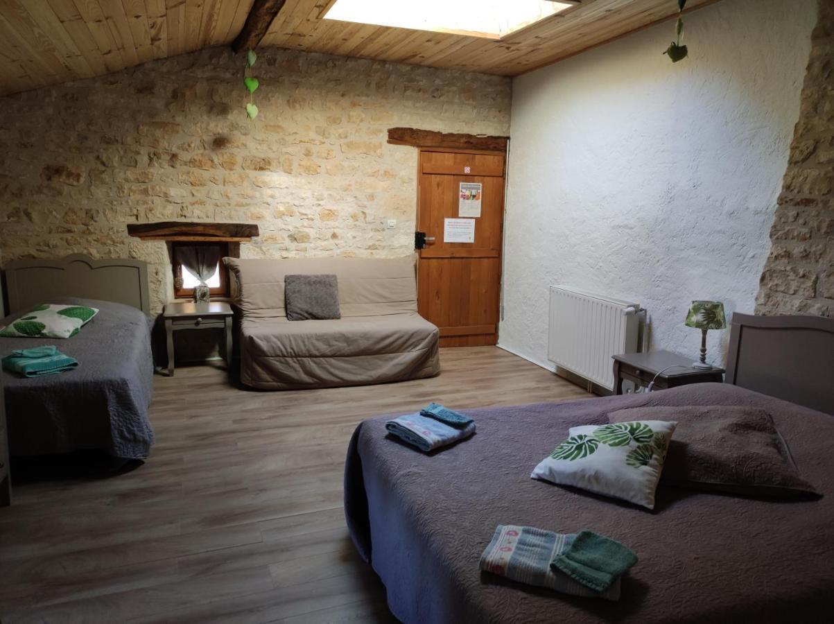 Les Chenets Bed and Breakfast Chenay  Buitenkant foto