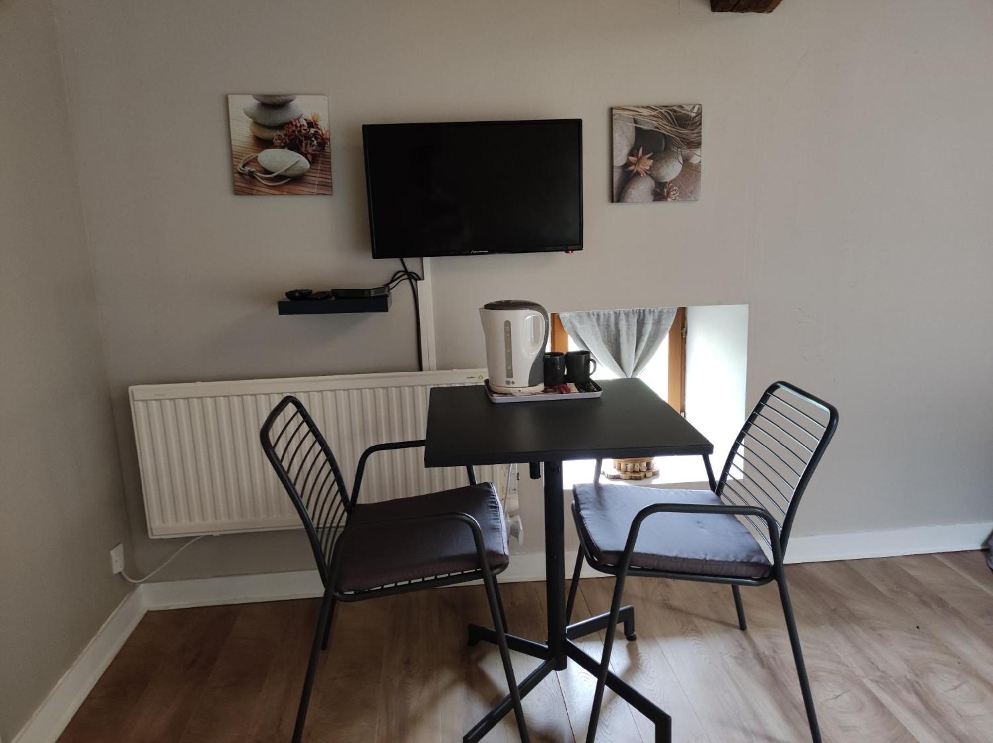 Les Chenets Bed and Breakfast Chenay  Buitenkant foto