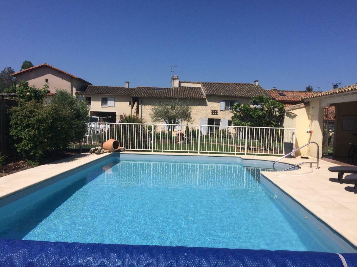 Les Chenets Bed and Breakfast Chenay  Buitenkant foto